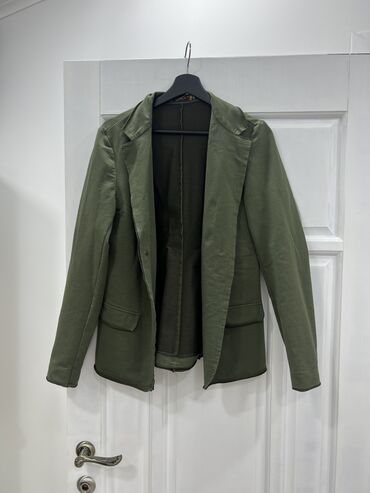 зеленый пиджак: Брючный костюм