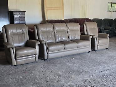 Stilske garniture: Kožni trosed + 2 fotelje (set) - Materijal: prava koža, ujednačene — 11