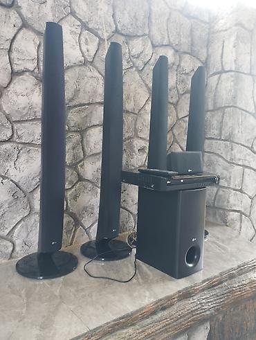 Musiqi mərkəzləri: LG ev kinoteatrı 5.1 kanal Komplekt: - 4 ədəd hündür “tower” ön/arxa — 2