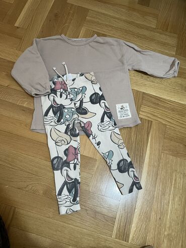 set za iznosenje bebe iz porodilista: Zara, Komplet: Duks, Helanke, 98