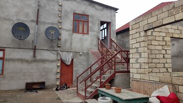 qaraçuxurda satılan həyət evləri: Saray, 4 kv. m, 4 otaqlı, Qaz, İşıq, Su