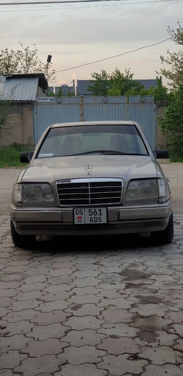 Mercedes-Benz: Mercedes-Benz E-Class: 1995 г., 3.2 л, Механика, Бензин, Седан at lalafo.kg Mercedes-Benz: Mercedes-Benz E-Class: 1995 г., 3.2 л, Механика, Бензин, Седан