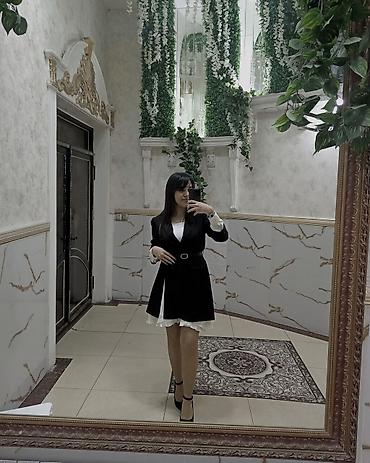 dəsti: Qadınlar üçün qara blazer + ağ paltar kombini - Qarşı-qarşıya geyilə — 3