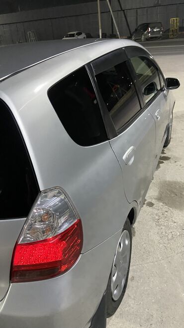 шипованная резина: Toyota 4Runner: 2002 г., 1.3 л, Автомат, Бензин, Бус