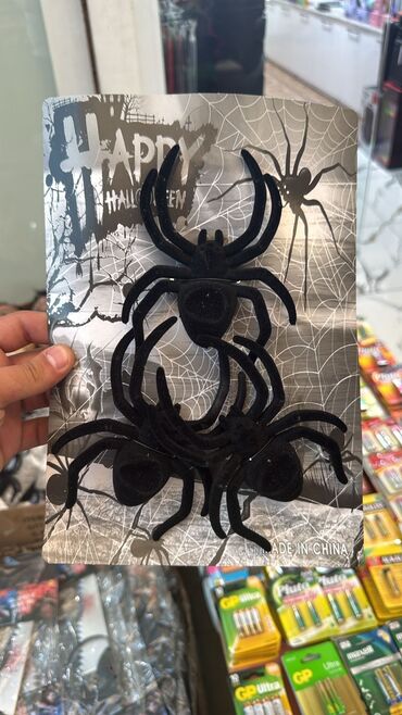 Oyuncaqlar: Halloven malları Geyimlər Dekorlar Aksesuarlar Qorxulu və maraqlı — 9