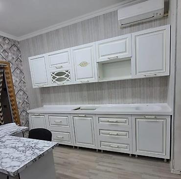 bag stol stulu: Ağ klassik üslubda mətbəx mebeli dəsti - Üst və alt şkaflardan ibarət — 1