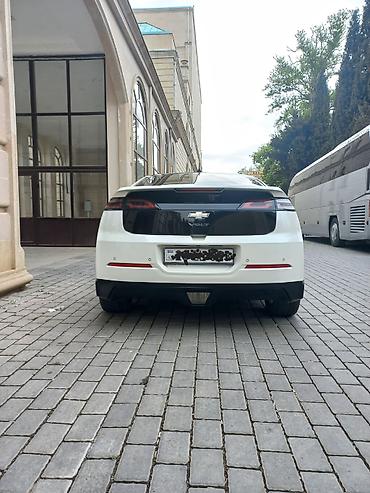 Chevrolet: Chevrolet Volt – plug-in hibrid liftbek - Kuzov: 5 qapılı liftbek, ağ — 2