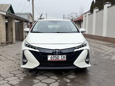 продаю toyota vitz: Toyota Prius: 2019 г., 1.8 л, Вариатор, Электромобиль, Хэтчбэк