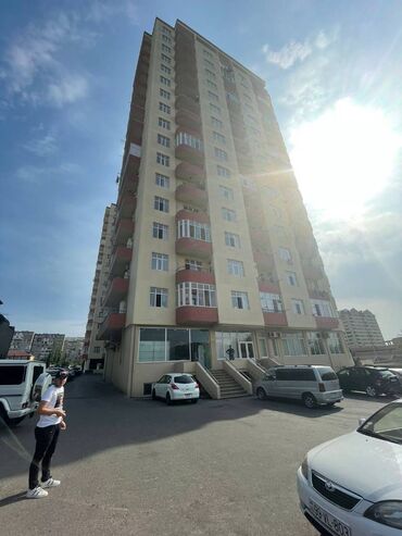 Digər kommersiya daşınmaz əmlakı: Yeni Günəşlidə V massivində yerləşən ümumi sahəsi 160 kv,m olan,obyekt — 4