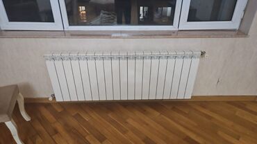 Radiatorlar: Radiatir satilir 100 azn unvan xetai aylinmli