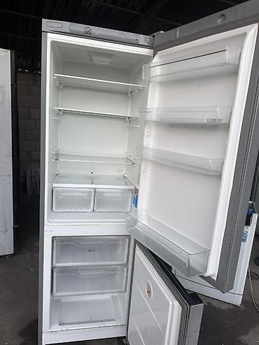 Холодильники: Холодильник Indesit, серебристый, с нижней морозильной камерой — 2