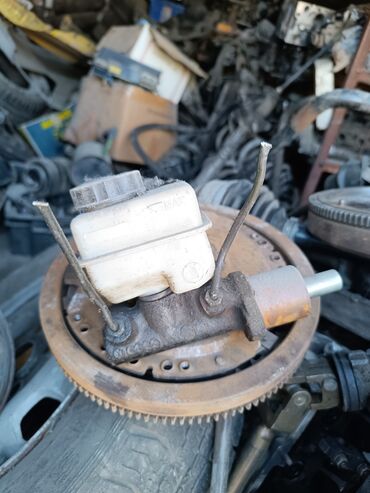 Другие автозапчасти: Гольф 2.запчасти.
Германия — 9