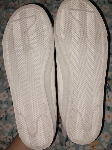 Women's Sneakers and athletic shoes: Ölçü: 39, rəng - Ağ, İşlənmiş — 8