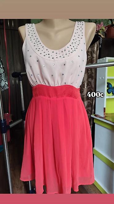 Повседневные платья: Размер S(42-44) всех платьев. Зелёное платье 200с 44-46размер.Все по — 10