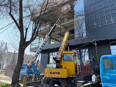 строительный лифт: Автокран Кран Като Стрела 21 м 5 тонн Услуги крана Манипулятор — 4