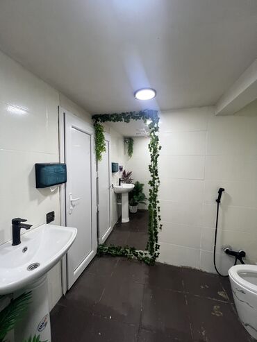 Hazır biznes: Hazır bisness satılır. İcaresi 1500 azn (15.000 manatlık statistik — 3