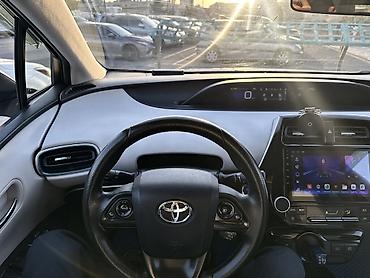 Toyota: Toyota Prius: 2019 г., 1.8 л, Автомат, Гибрид — 3