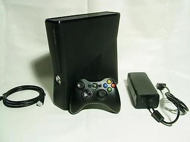 elektronska: Xbox 360, korektno očuvana i potpuno ispravna (noviji model bez — 7