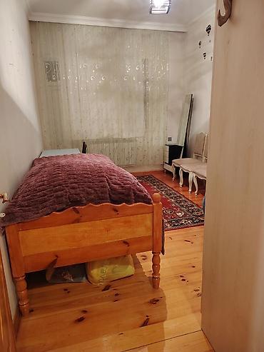 Gəncə şəhərində Yalnız xanımlara kirayə verilən otaq. piyada yolu ilə