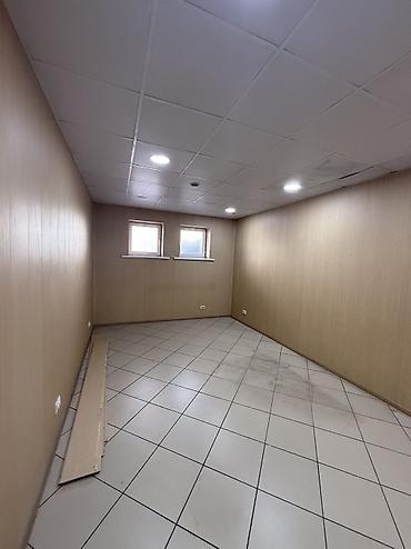 Продажа коммерческой недвижимости: Продажа офисов 60 м², С ремонтом, Многоэтажное здание, Цокольный этаж этаж — 4