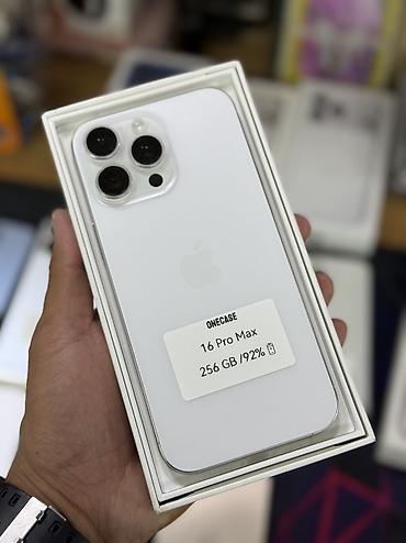 iphone 8s: IPhone 16 Pro Max, Б/у, 256 ГБ, Desert Titanium, Защитное стекло, Чехол, В рассрочку, 92 % — 10