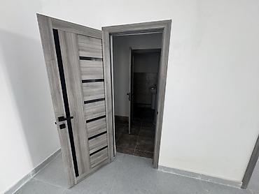 Аренда помещений свободного назначения: Сдается в аренду коммерческое помещение на первом этаже нового жилого — 7