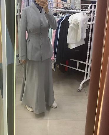Вечернее платье, А-силуэт, Длинная модель, С рукавами, S at lalafo.kg Вечернее платье, А-силуэт, Длинная модель, С рукавами, S