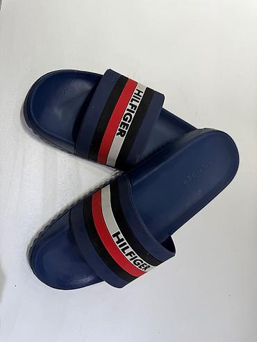 hilfiger: Kişi üçün mavi rəngli Hilfiger şip-şip (slayder) terlik. - Geniş — 1