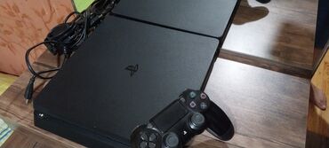 ps4 oyunlar satilir: Salam Aleykum Ps4 satıram Əla vəziyyətdə ustada olmuyub çox ideaal