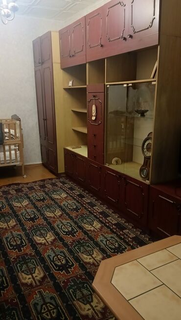 турузбекова боконбаева: 2 комнаты, 42 м², Хрущевка, 1 этаж, Косметический ремонт