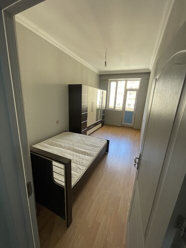 Uzunmüddətli kirayə mənzillər: Saray mtk Yeni temir olub. Ilk defe kirayye verilir. Qaz su isiq wifi — 11