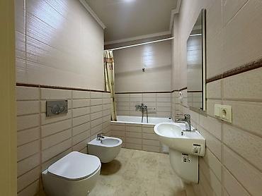 Продажа квартир: 2 комнаты, 100 м², Элитка, 4 этаж, Евроремонт at lalafo.kg — 18 Продажа квартир: 2 комнаты, 100 м², Элитка, 4 этаж, Евроремонт — 18