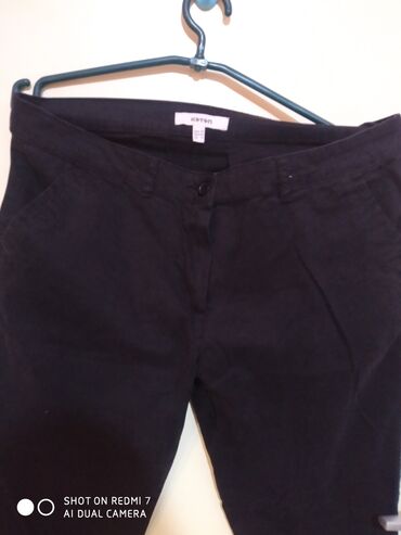 tricetvrt pantalone: L (EU 40), Normalan struk, Drugi kroj pantalona