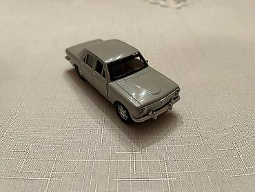 stacktrack oyuncaq dəsti: Metall model avtomobil – klassik sedan dizaynlı, boz rəng. Kolleksiya — 2