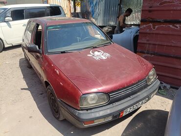 машины на вариант: Volkswagen Golf: 1992 г., 1.6 л, Механика, Бензин, Хэтчбэк