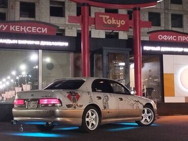 манипуляторы crown: Toyota Crown: 1994 г., 3 л, Автомат, Бензин, Седан