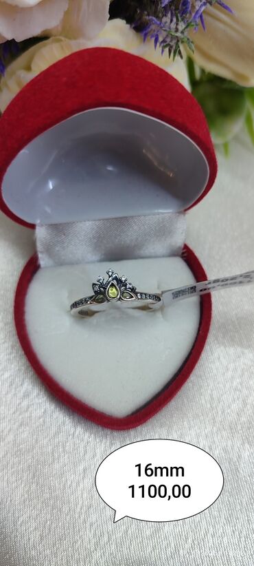 srebrni privesci: Women's ring, Material: Silver