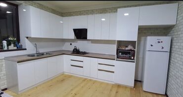 Sifarişlə mətbəx mebeli: Sifarişlə mətbəx dəsti, Özü çəkən petlələr, Sadə laminat, Pulsuz çatdırılma — 3