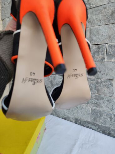 Sandale: Sandale, 40 na lalafo.rs — 5 Sandale: Sandale, 40 — 5