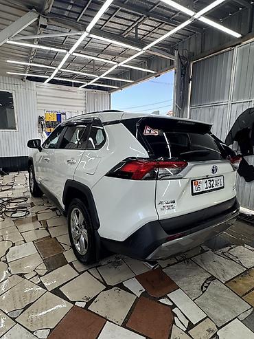 rav 4 2018: Toyota RAV4: 2020 г., Автомат, Гибрид, Кроссовер — 7
