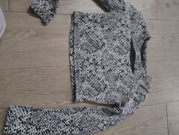 givenchy majica: XS (EU 34)