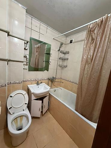 квартира 3 комнаты ипотека: 3 комнаты, 58 м², Дордой Плаза ТРЦ 104 серия, 4 этаж, Косметический ремонт — 3