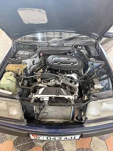 merc 124: Mercedes-Benz W124: 1988 г., 2 л, Автомат, Бензин, Седан — 10