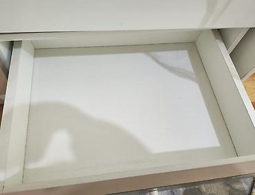 Beşiklər: Oğlan və qız üçün, İşlənmiş, Dördbucaq, Beşik, Dəstsiz, Matras ilə, Yellənmə mexanizmi ilə — 4