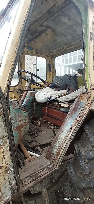 su matoru gidrafon: Traktor Belarus (MTZ) 1977 il, motor 6 l, İşlənmiş — 8