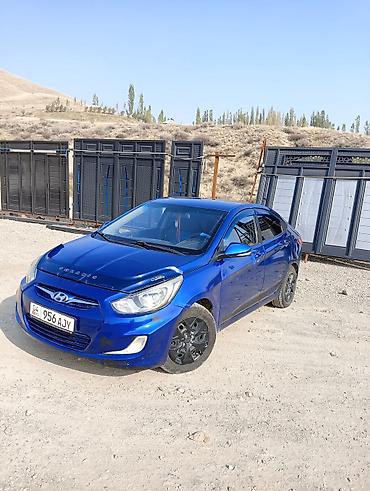 golv 3: Hyundai Solaris: 2012 г., 1.4 л, Механика, Бензин, Седан — 5