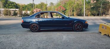BMW: BMW 318: 1.8 l | 1996 il Sedan
