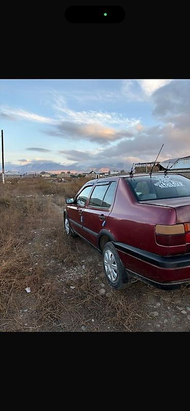 Volkswagen: Volkswagen Vento: 1994 г., 1.8 л, Механика, Бензин, Седан — 3