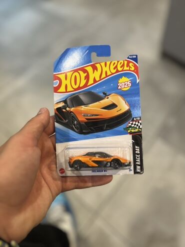 требуются модели для наращивания ресниц: McLaren, 2025 il, 1:64