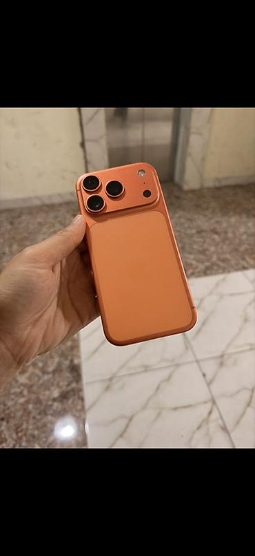 iphone 11 case: İphone 17 pro 256 gb yaddaş pil 92% zavodu deyişeni yoxdur uatada — 3